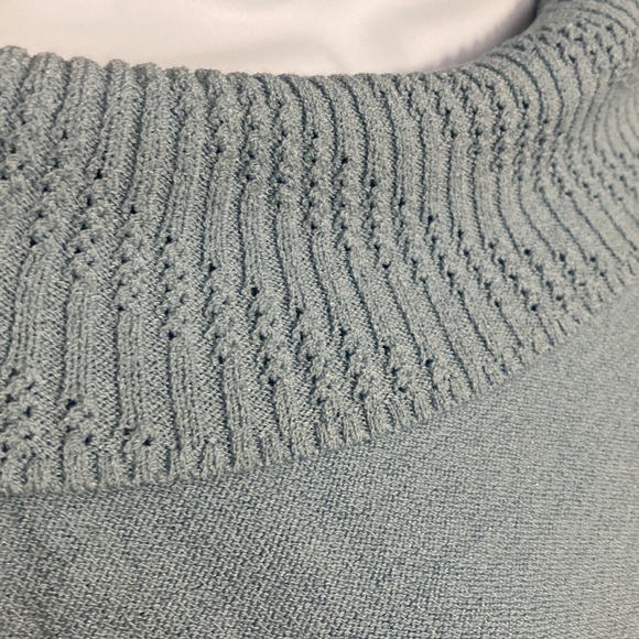 St. John wool sweater size small - Picture 5 of 12